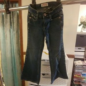 Oshkosh jeans size 5t